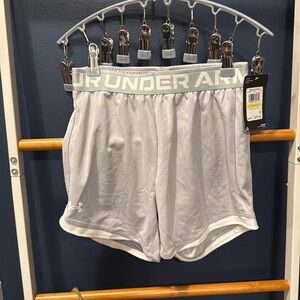 Girls under armour shorts size